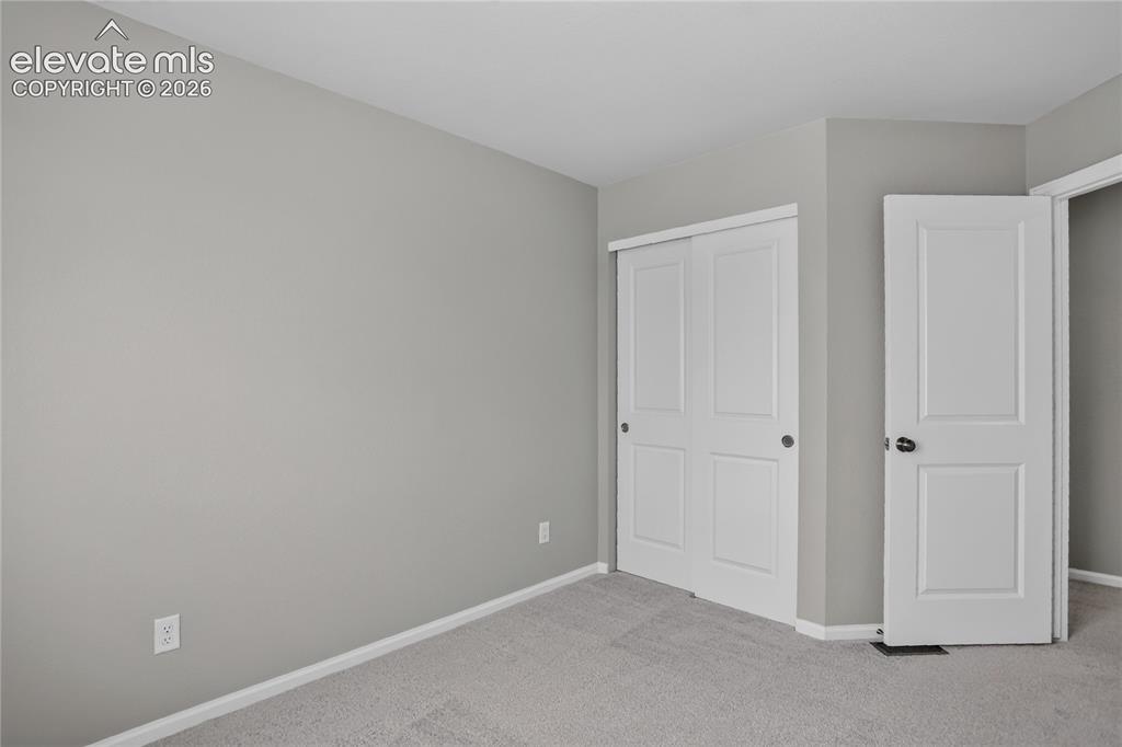 Image 7 of 16: Bedroom