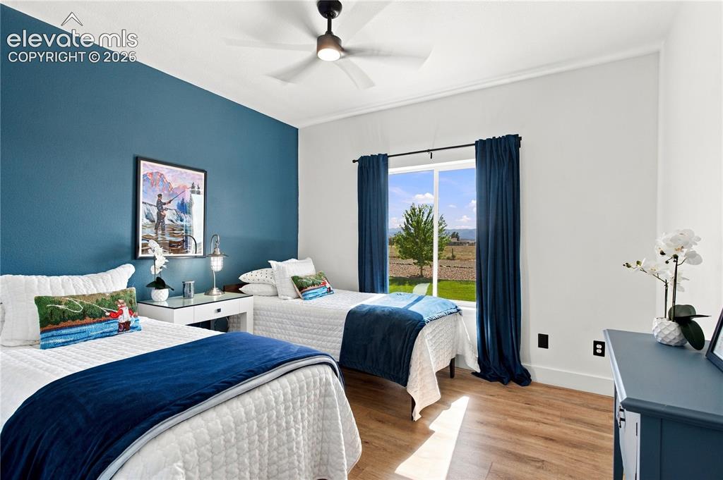 Image 14 of 22: Bedroom