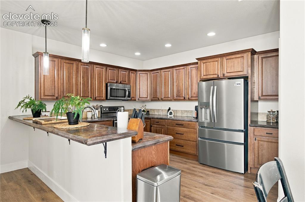 Image 6 of 22: Kitchen