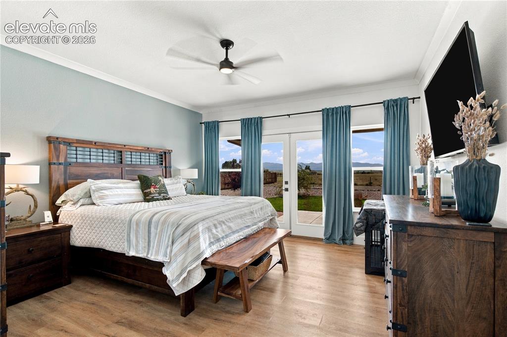 Image 8 of 22: Bedroom