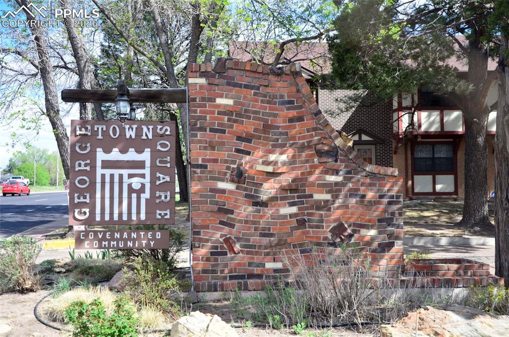 Image 12 of 14: Back of Structure