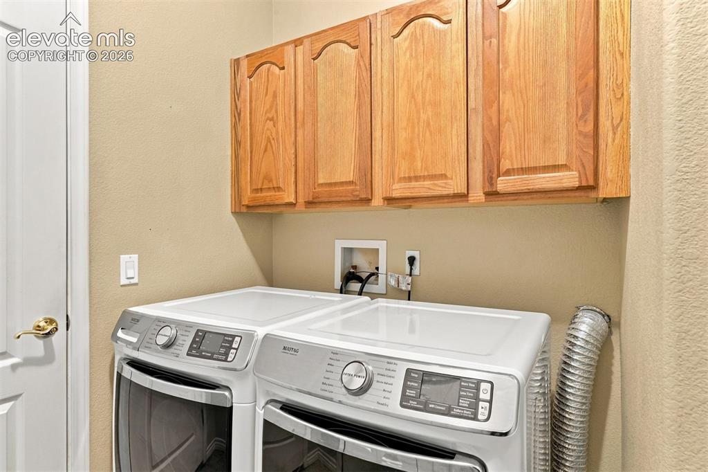 Image 22 of 42: Laundry