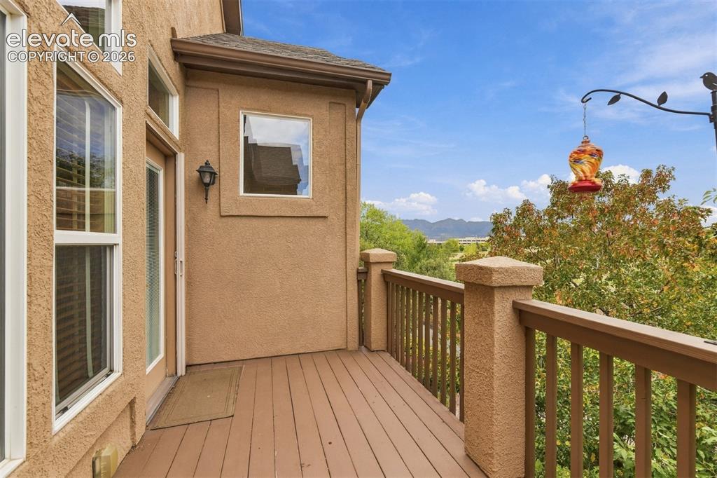 Image 37 of 42: Deck