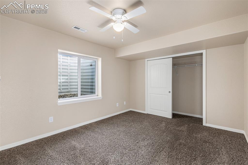 Image 25 of 33: Bedroom