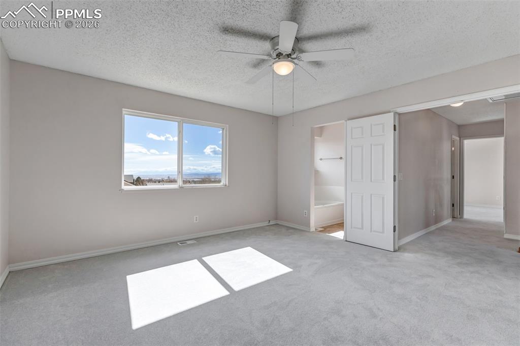 Image 16 of 50: Upper Level.