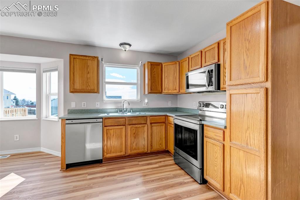 Image 9 of 50: Main Level.