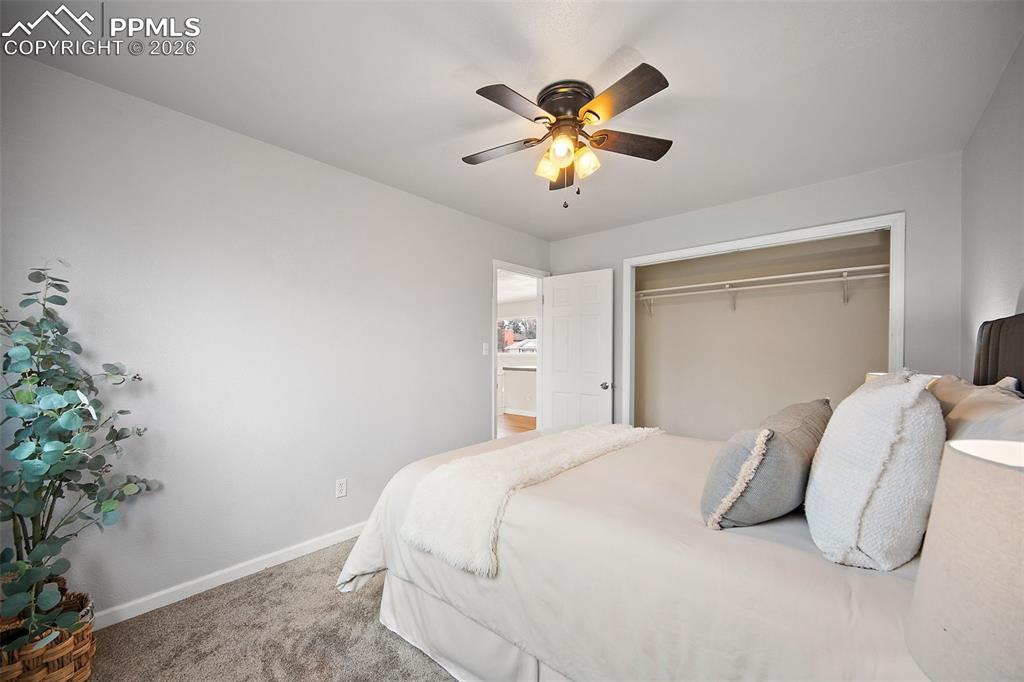 Image 17 of 48: Bedroom