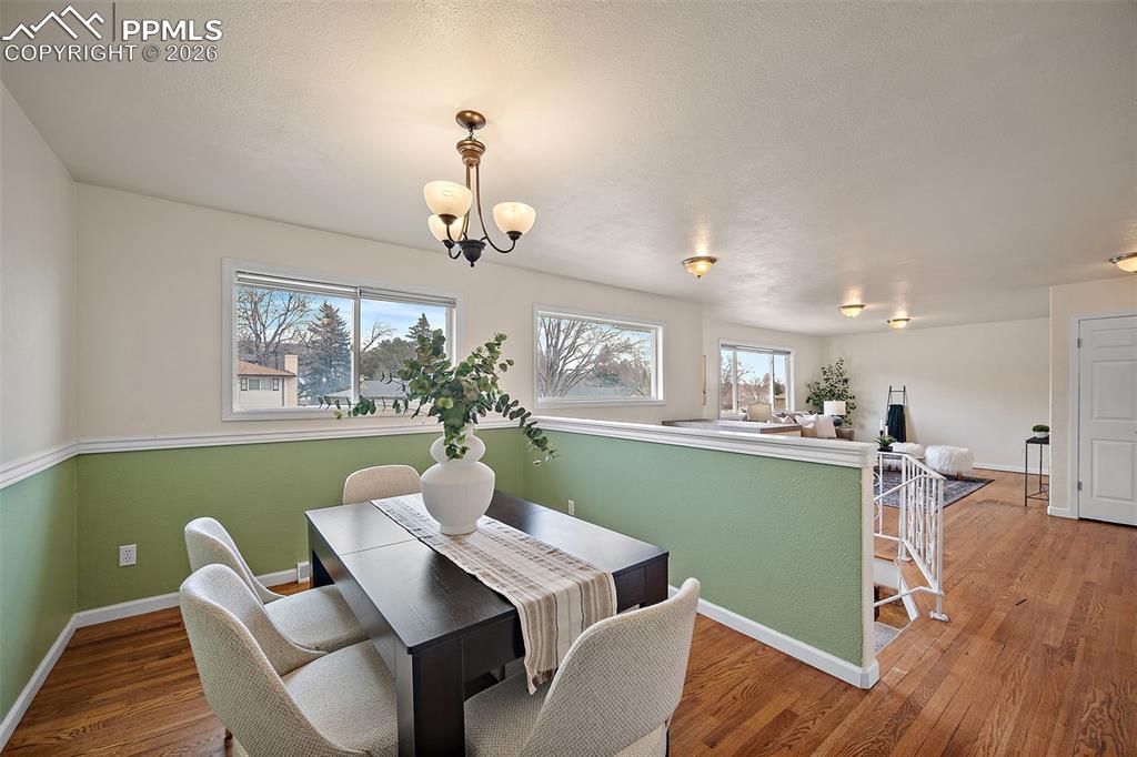 Image 6 of 48: Dining Area