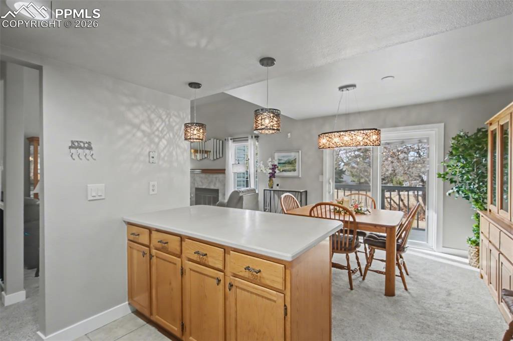 Image 11 of 41: Kitchen