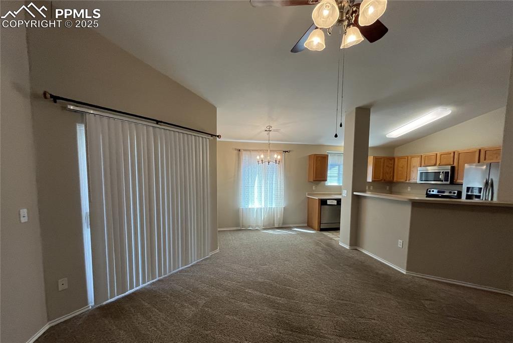 Image 4 of 16: Living Room