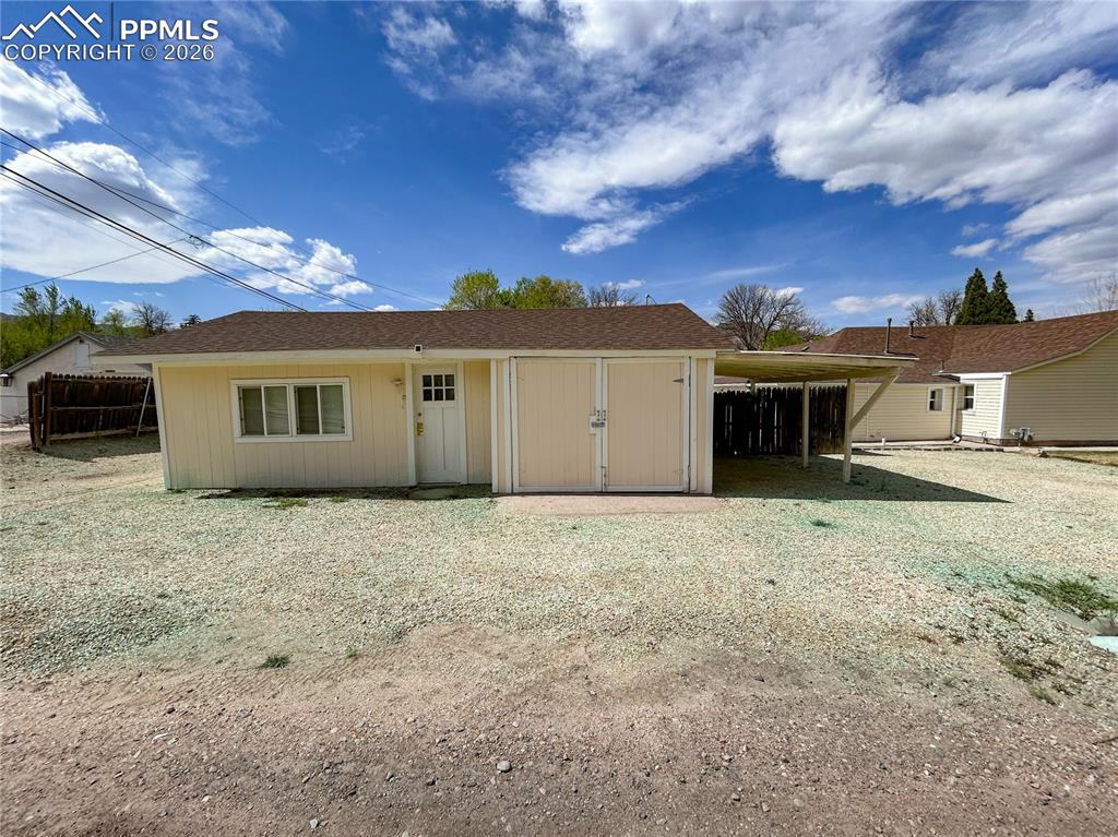 Image 26 of 30: Back of Structure