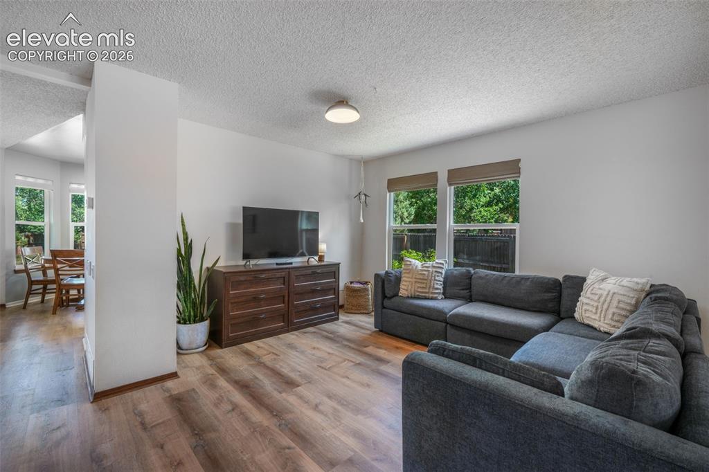 Image 9 of 50: Living Room