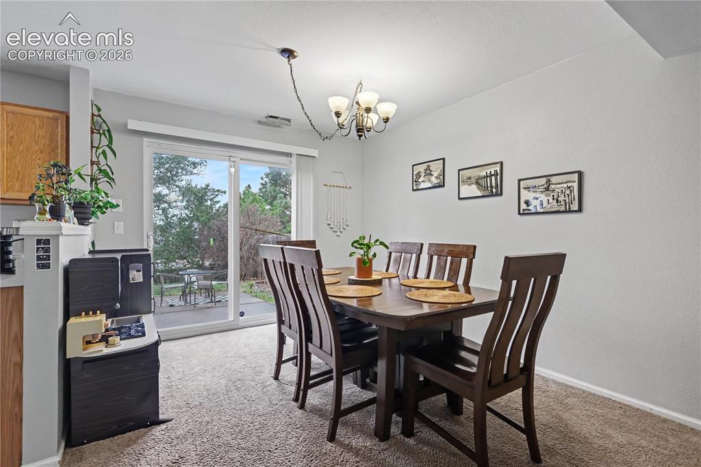 Image 16 of 36: Dining Area