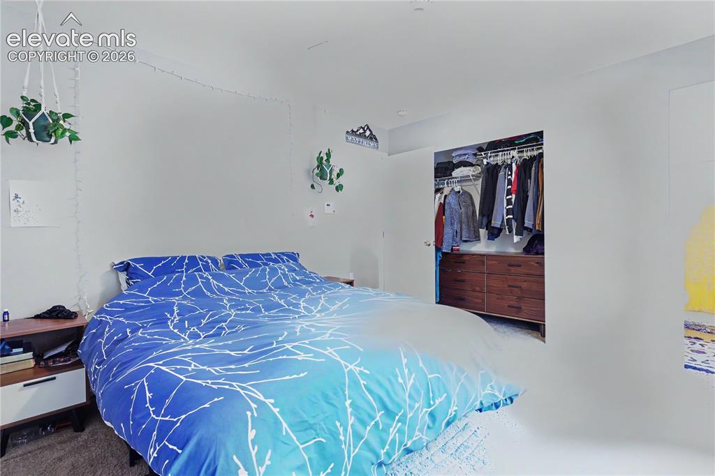 Image 22 of 36: Bedroom
