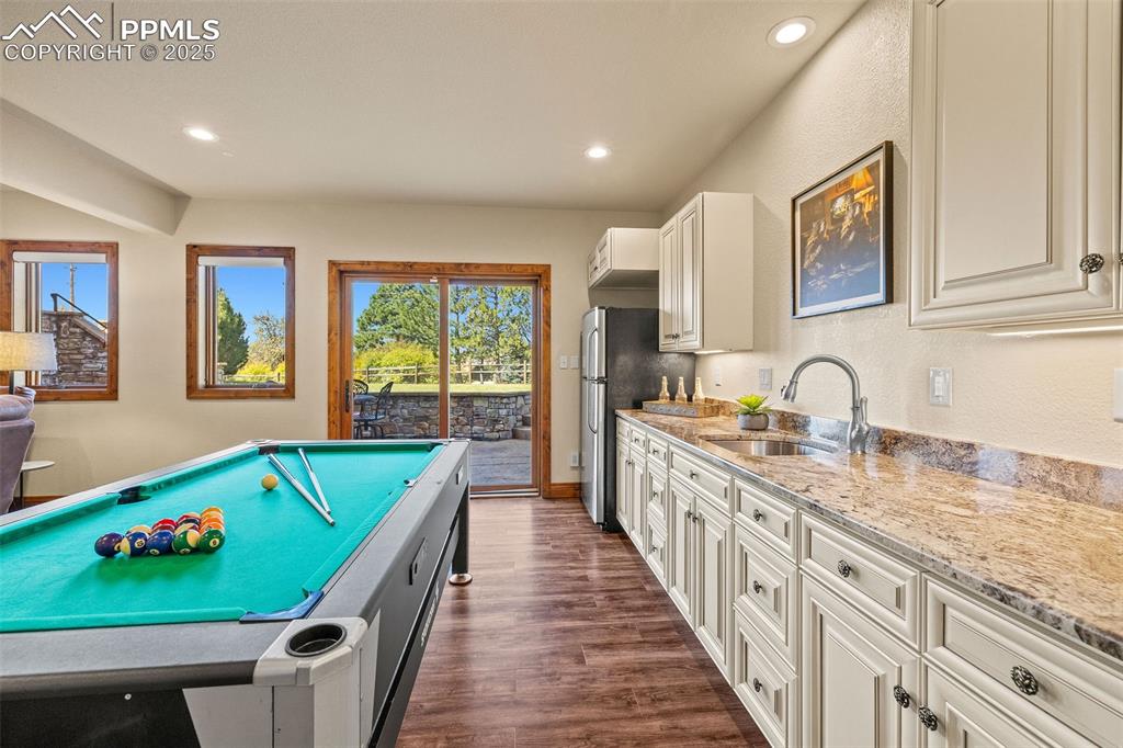 Image 41 of 50: Game Room