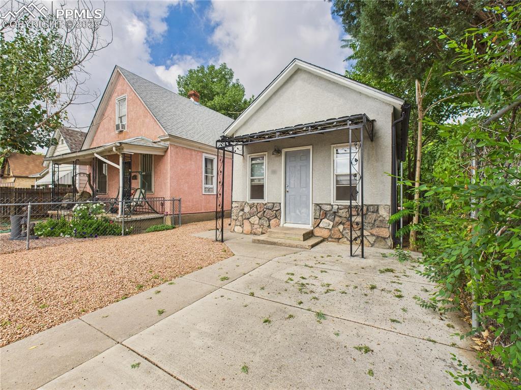 Image 2 of 27: Front of Structure