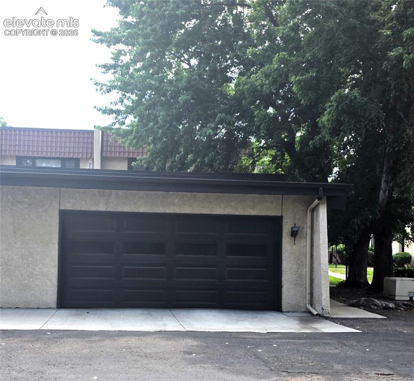 Image 6 of 6: Detached Garage