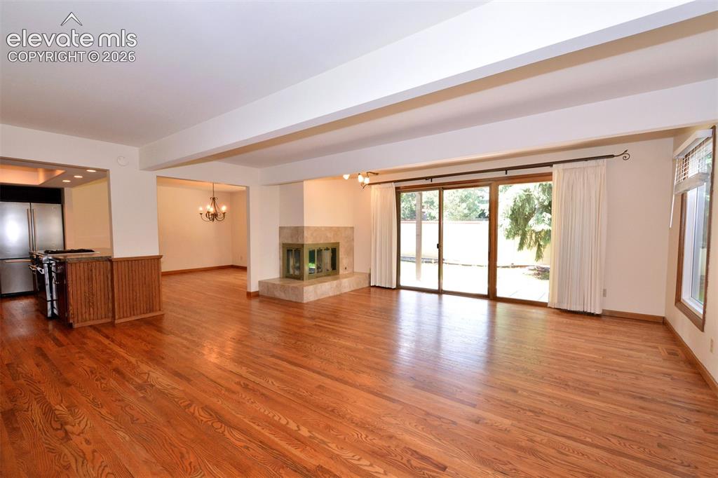 Image 6 of 29: Family Room