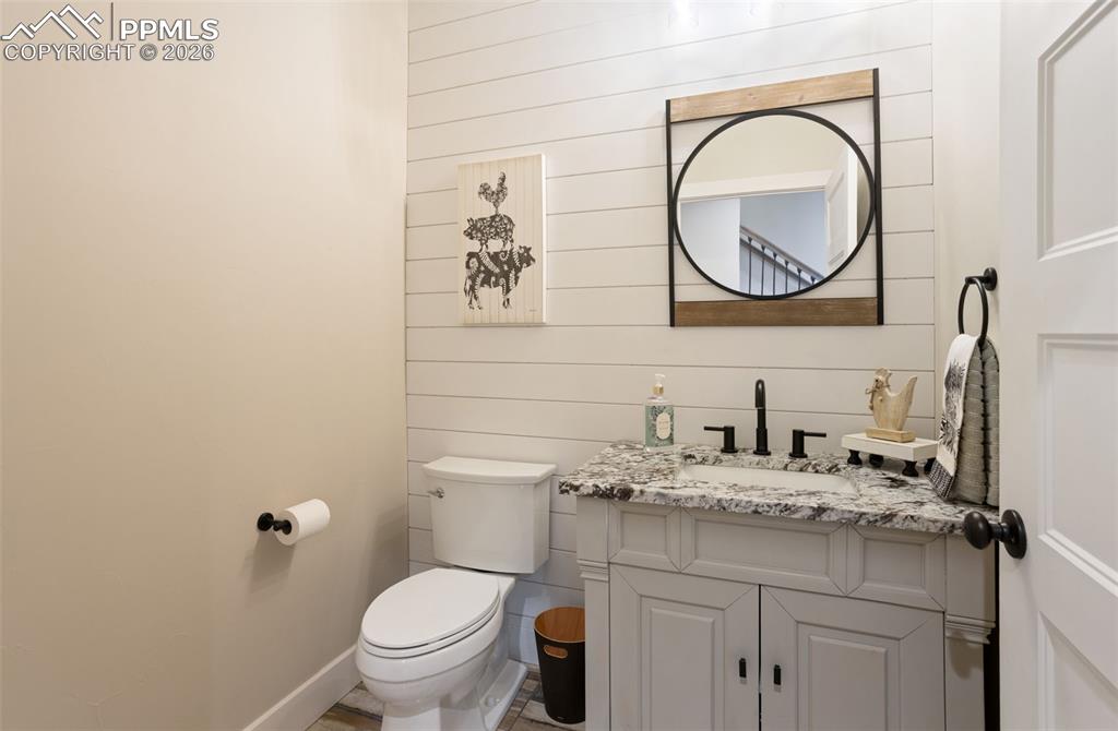 Image 27 of 50: Bathroom