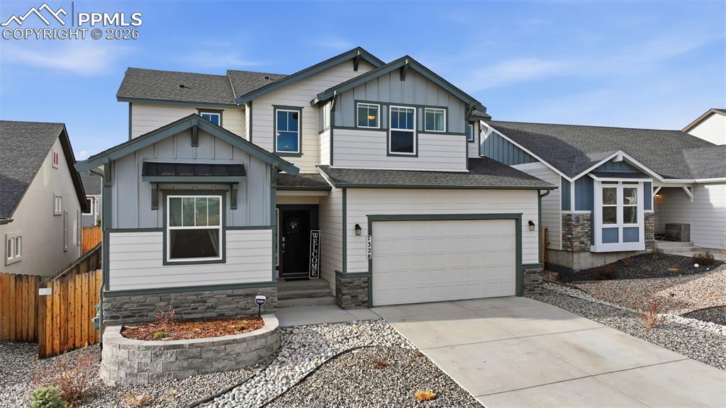 Image 2 of 41: Stunning exterior