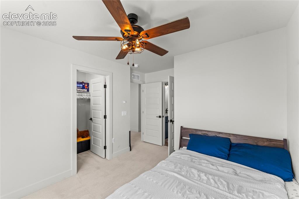 Image 16 of 29: Bedroom
