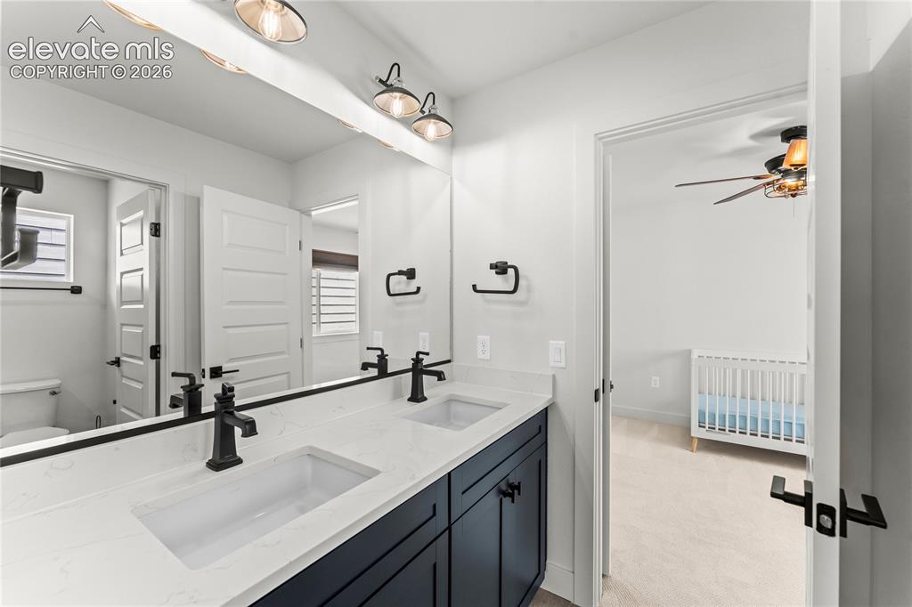 Image 17 of 29: Bathroom