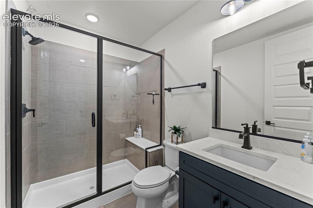 Image 8 of 29: Bathroom