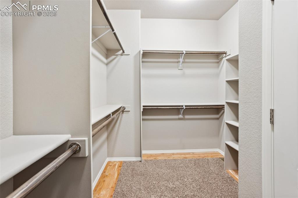 Image 24 of 44: Closet
