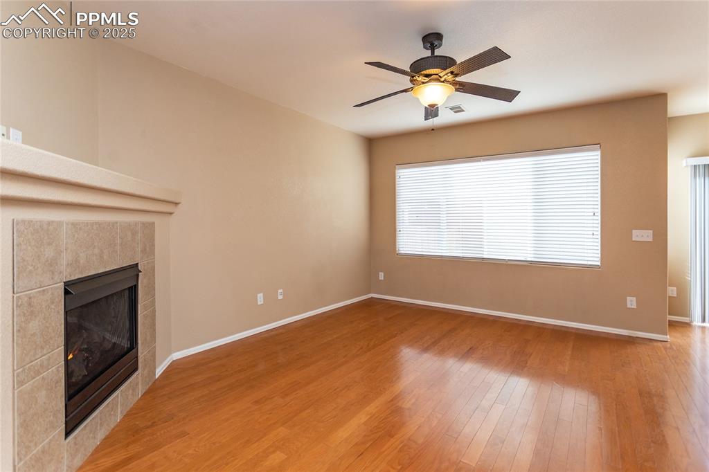 Image 21 of 50: Family Room