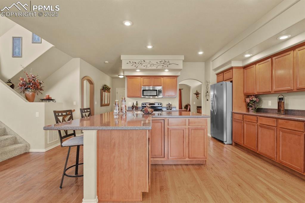 Image 11 of 50: Kitchen