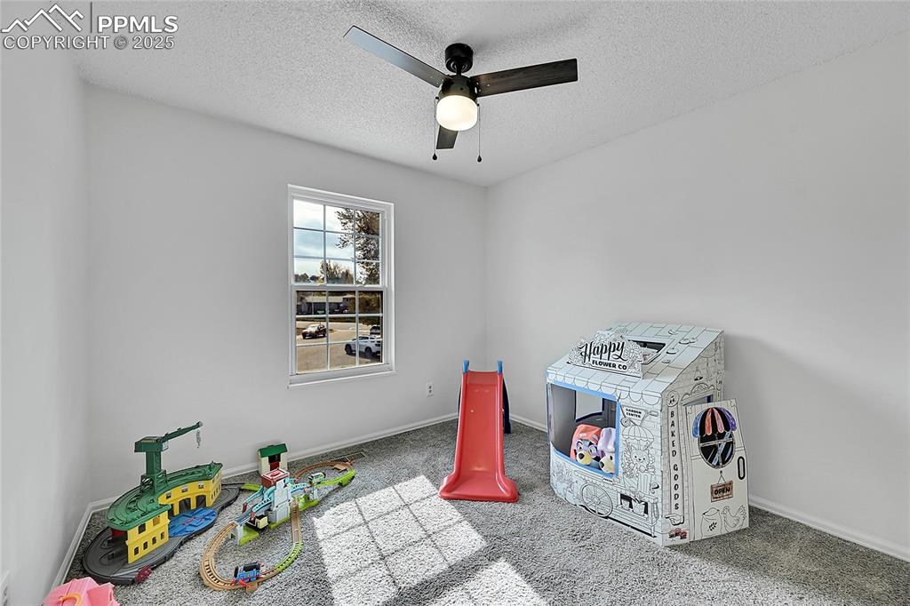 Image 20 of 45: Bedroom