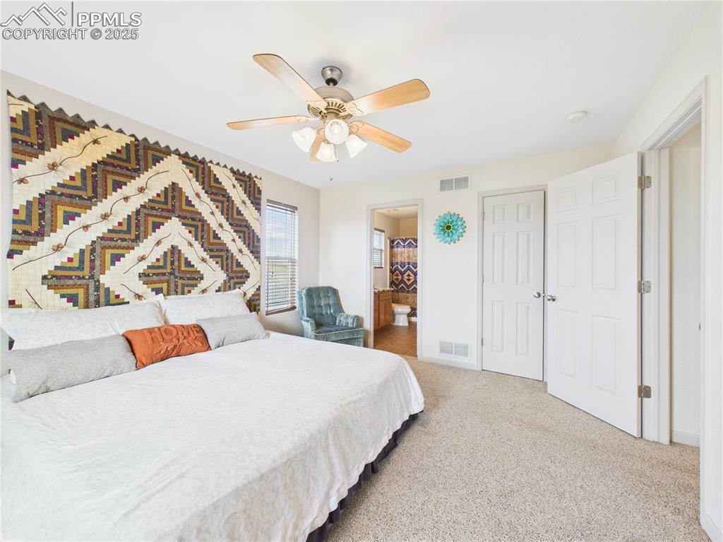 Image 15 of 42: Bedroom