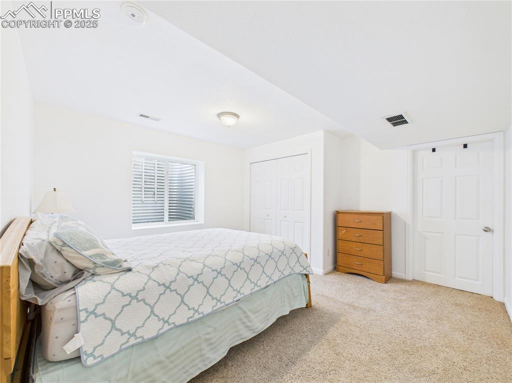 Image 33 of 42: Bedroom