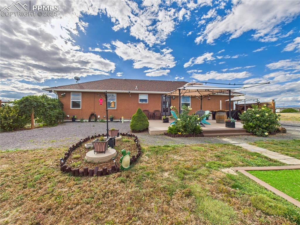 Image 37 of 42: Back of Structure