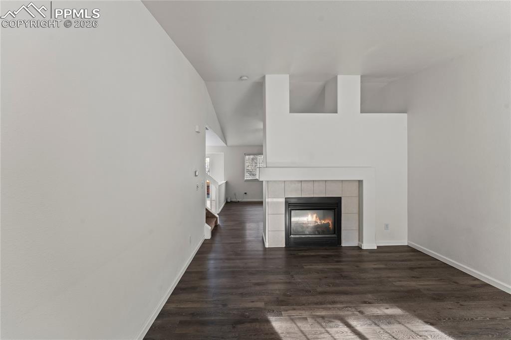 Image 11 of 39: Living Room