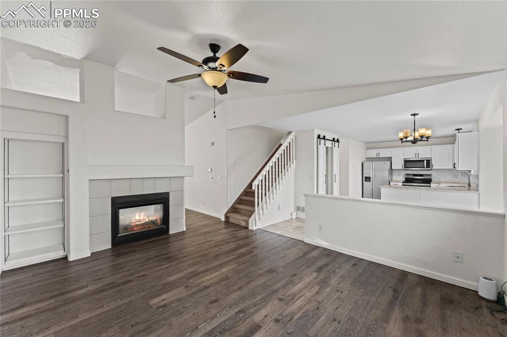 Image 13 of 39: Living Room