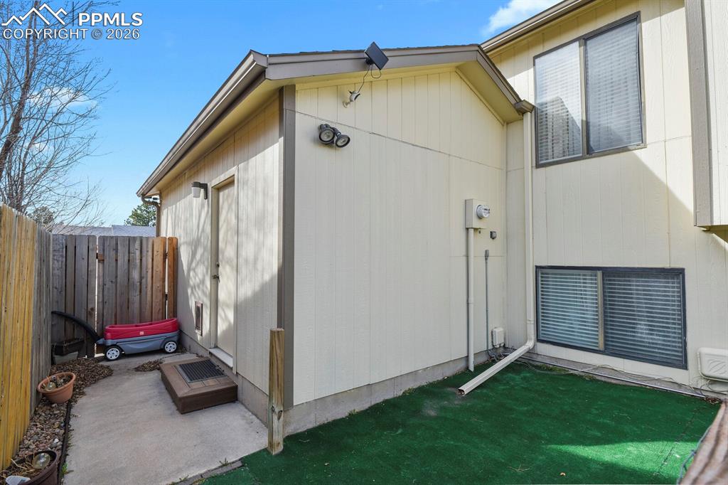 Image 29 of 32: View of side of property