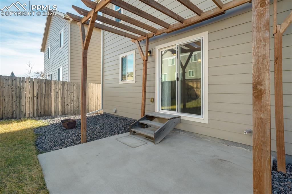 Image 36 of 50: Patio