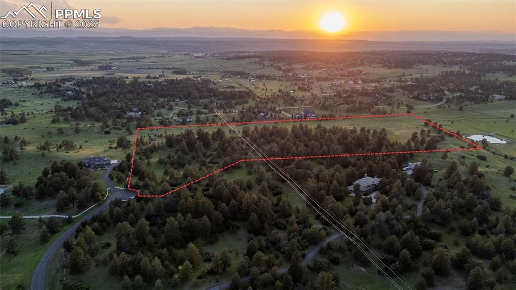 Image 4 of 21: AProperty Lines are Approximate and not a survey