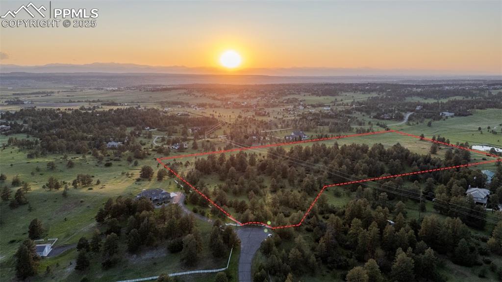 Image 6 of 21: Property Lines are Approximate and not a survey