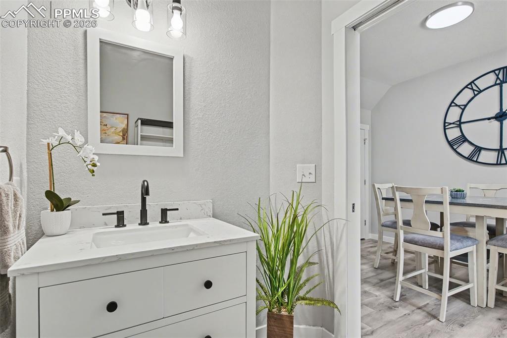 Image 13 of 25: Bathroom