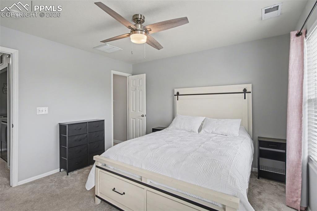 Image 15 of 25: Bedroom