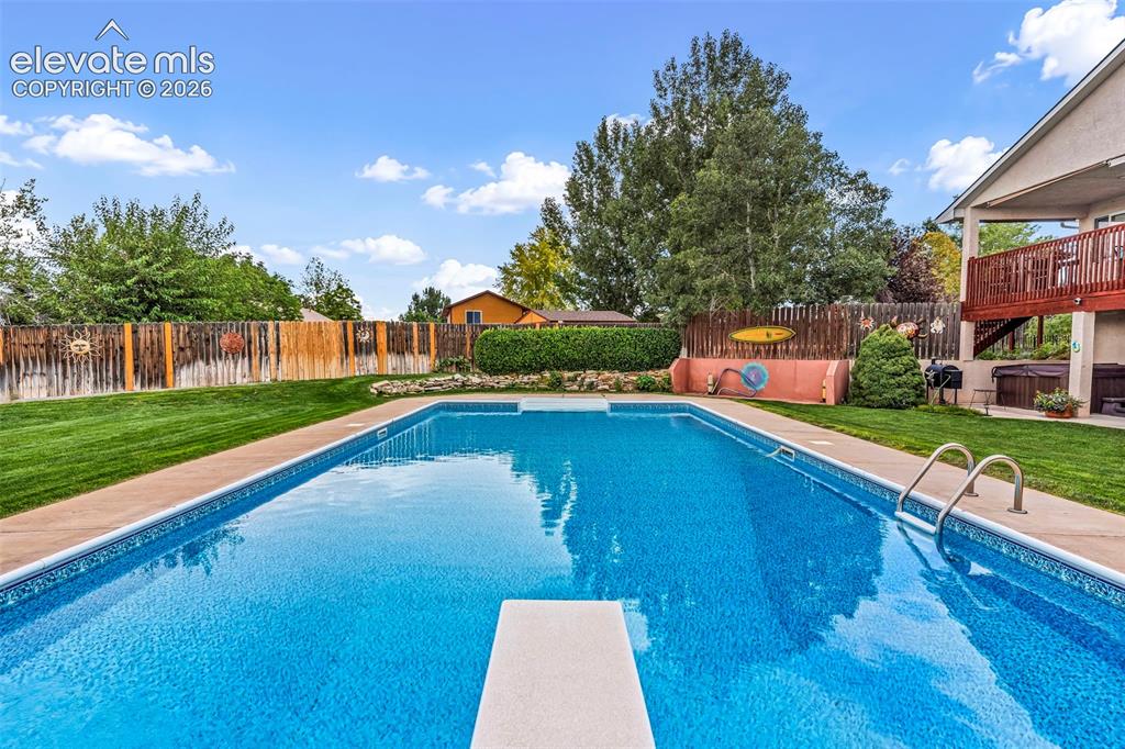 Image 49 of 50: Pool