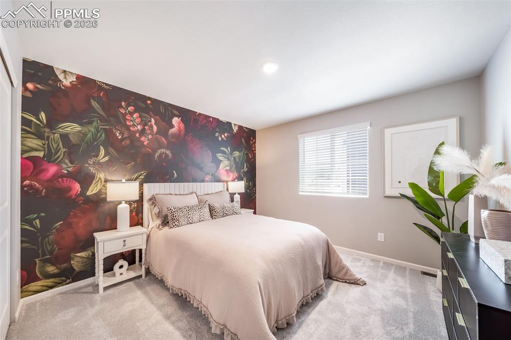 Image 10 of 41: Photos of a model home