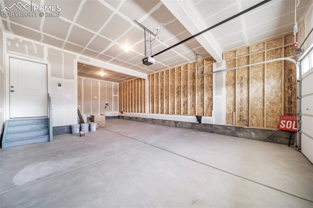 Image 19 of 41: Photos of a model home