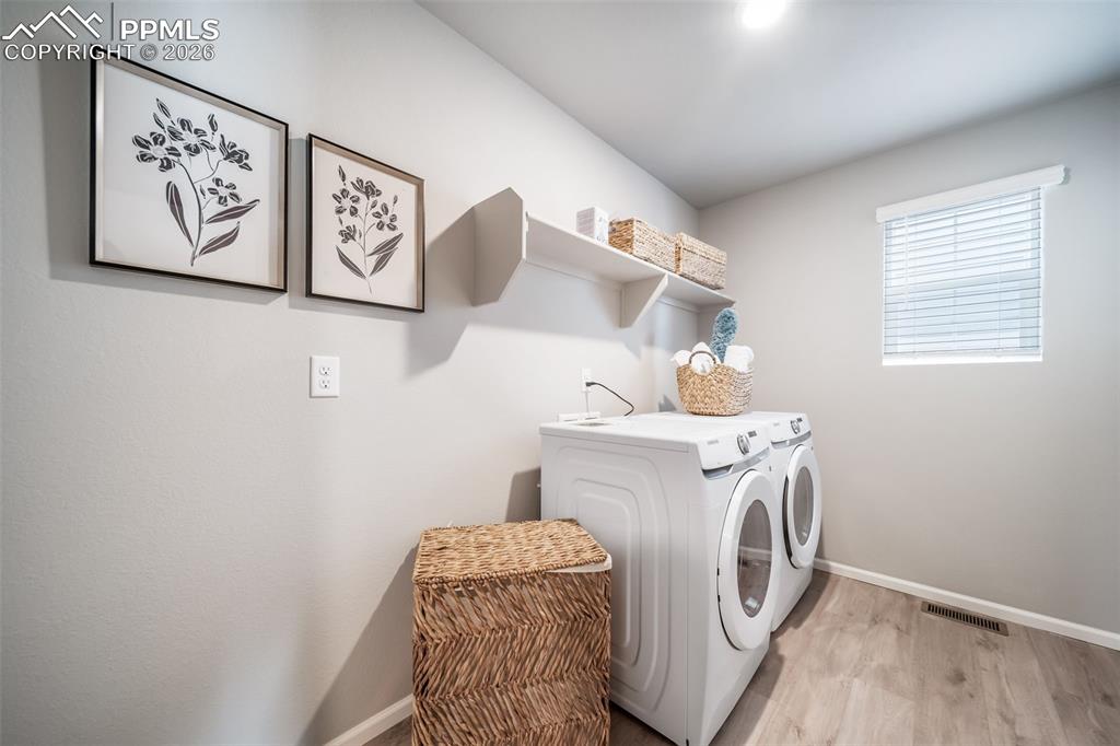 Image 31 of 41: Photos of a model home