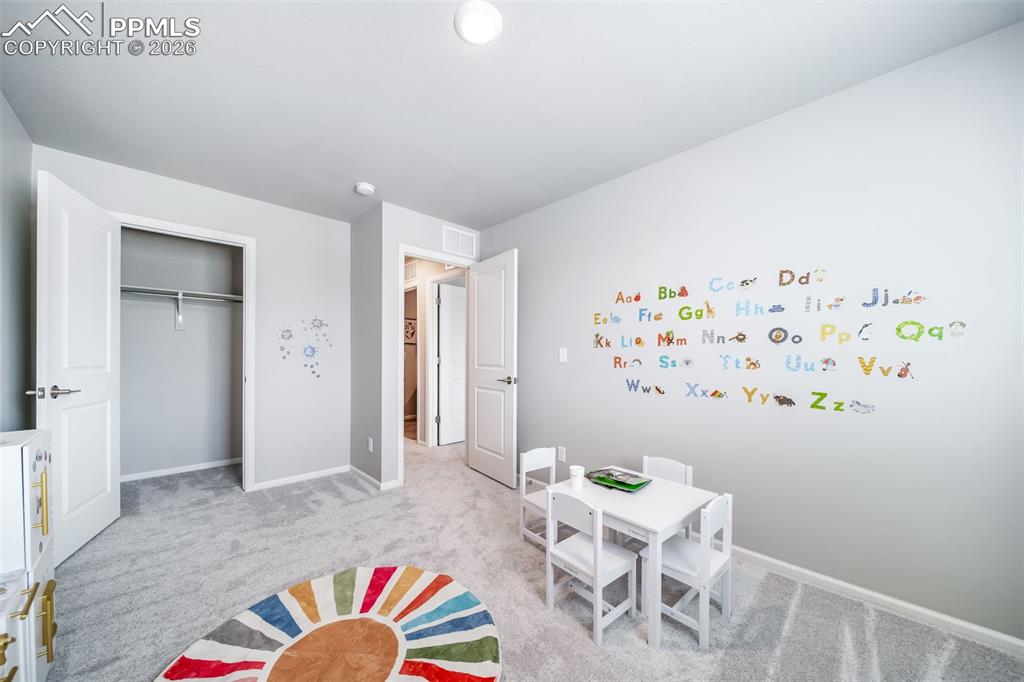 Image 7 of 41: Photos of a model home