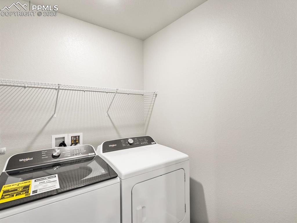 Image 18 of 31: Laundry