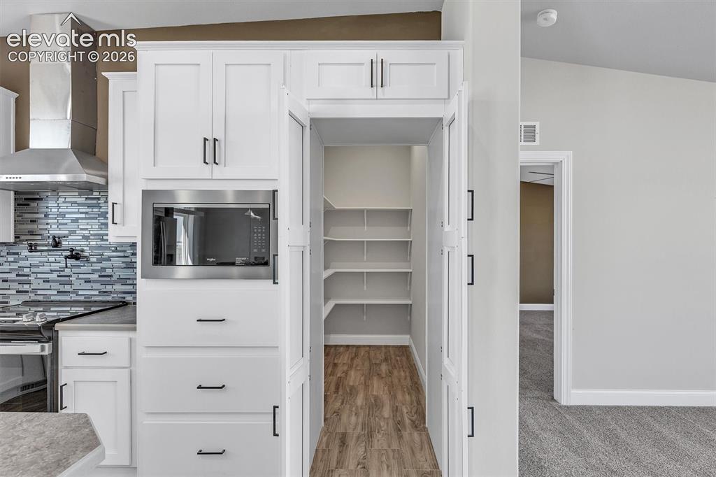 Image 15 of 38: Pantry