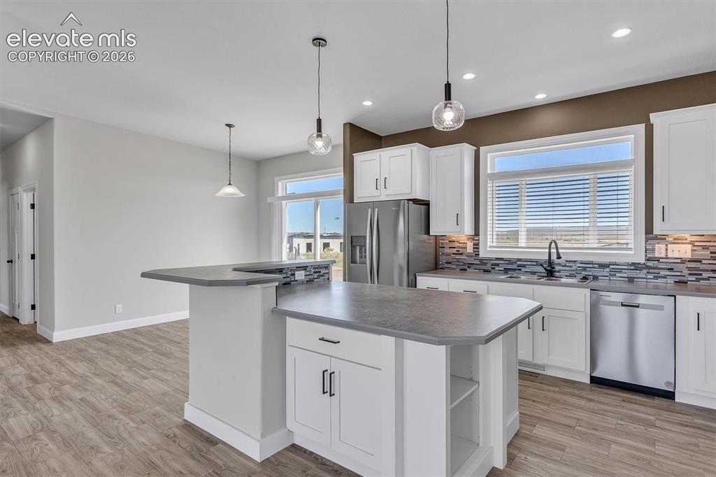 Image 9 of 38: Kitchen